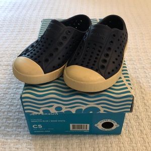Native toddler water shoes
